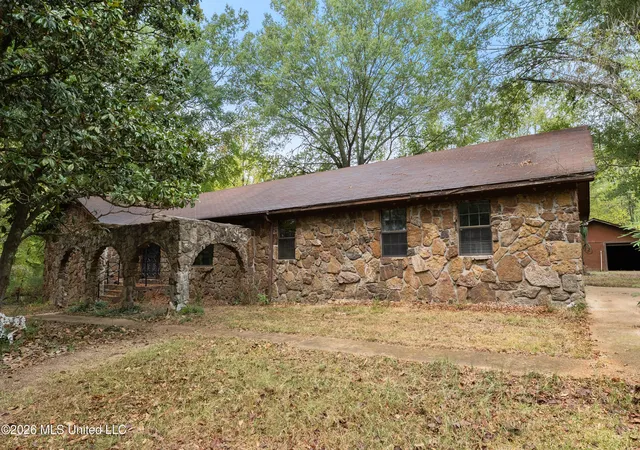 Photo 3 of Single family home for sale at 309 Wallace Dr, Coldwater, MS 38618 | MLS# 4163222 | Listing updated on 2026-10-20