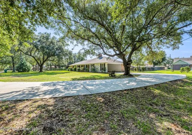 Photo 3 of Single family home for sale at 530 Bismark St, Bay Saint Louis, MS 39520 | MLS# 4163398 | Listing updated on 2026-10-12