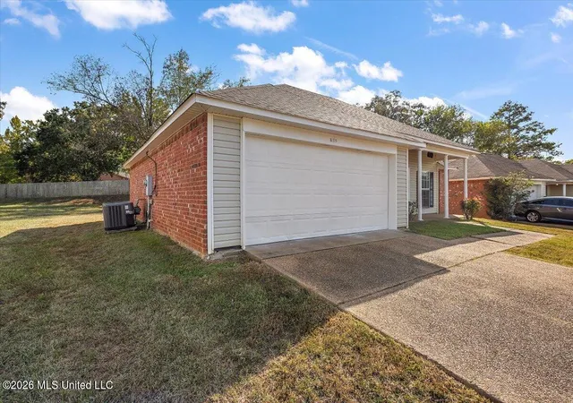 Photo 2 of Single family home for sale at 120 Nicholson Dr, Terry, MS 39170 | MLS# 4163336 | Listing updated on 2026-10-16