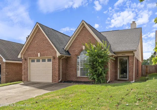 Photo 2 of Sale Pending at 7823 S Chesterfield Dr, Southaven, MS 38671 | MLS# 4163346 | Listing updated on 2026-10-14