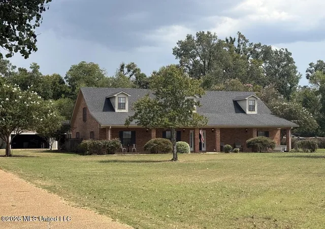 Photo 1 of Single family home for sale at 5159 County Rd 145, Greenwood, MS 38930 | MLS# 4163530 | Listing updated on 2026-09-24