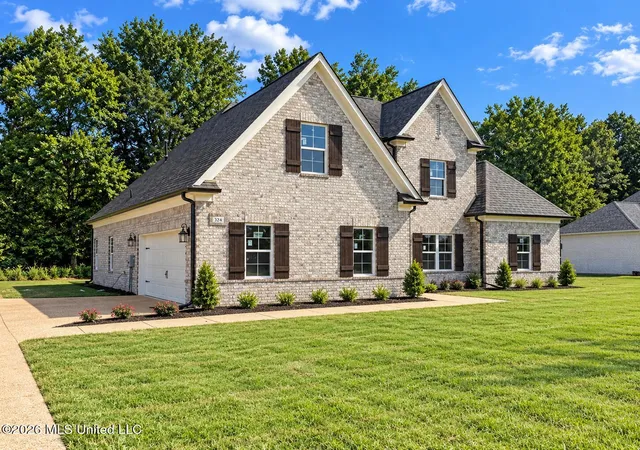 Photo 2 of Sale Pending at 324 Wells Dr, Hernando, MS 38632 | MLS# 4163249 | Listing updated on 2026-10-17