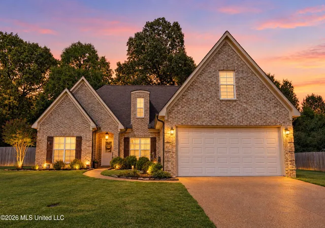 Photo 1 of Sale Pending at 903 Falcon St, Senatobia, MS 38668 | MLS# 4163267 | Listing updated on 2026-10-06