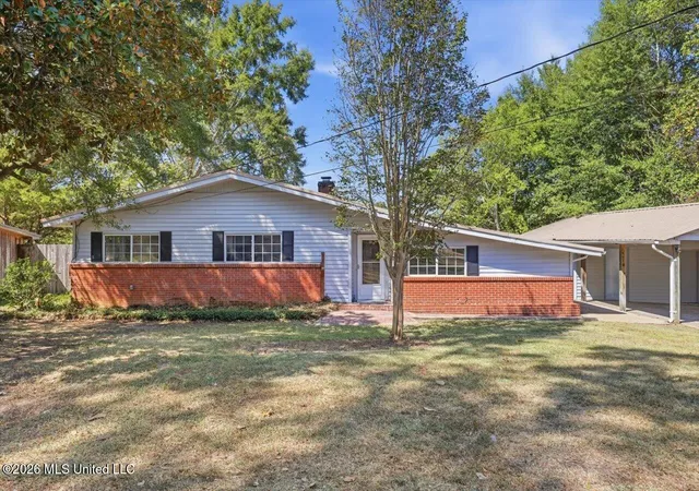 Photo 1 of Sale Pending at 120 Lakeland Dr, Florence, MS 39073 | MLS# 4163730 | Listing updated on 2026-10-09