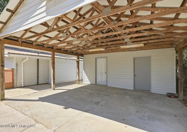 Photo 3 of Sale Pending at 120 Lakeland Dr, Florence, MS 39073 | MLS# 4163730 | Listing updated on 2026-10-09