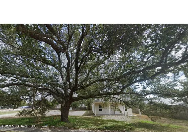 Photo 3 of Single family home for sale at 1008 40th Avenue, Gulfport, MS 39501 | MLS# 4163439 | Listing updated on 2026-09-28
