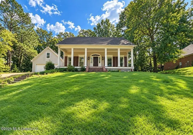 Photo 1 of Single family home for sale at 111 Newport Cir, Clinton, MS 39056 | MLS# 4163337 | Listing updated on 2026-10-22