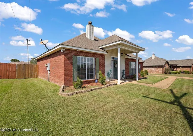 Photo 2 of Single family home for sale at 338 Mallory Dr, Byram, MS 39272 | MLS# 4163329 | Listing updated on 2026-09-23
