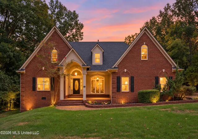 Single family home for sale at 7656 Elizabeth Cir Dr, Olive Branch, MS 38654 | MLS# 4163474