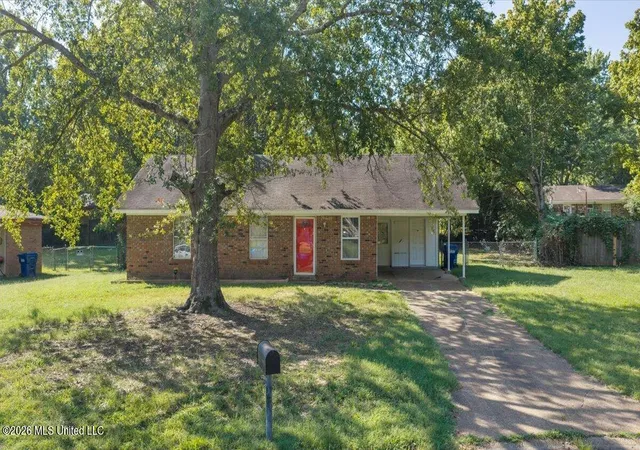 Photo 1 of Single family home for sale at 5161 Crestwood Cvs, Horn Lake, MS 38637 | MLS# 4163367 | Listing updated on 2026-10-07