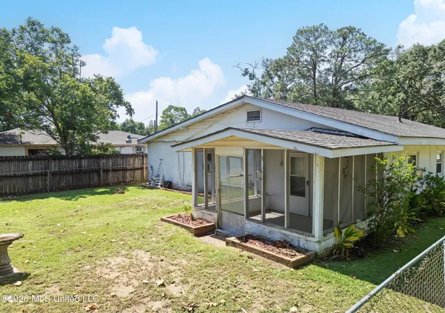 Photo 2 of Sale Pending at 1518 Dixie Ave, Gulfport, MS 39501 | MLS# 4163435 | Listing updated on 2026-09-30