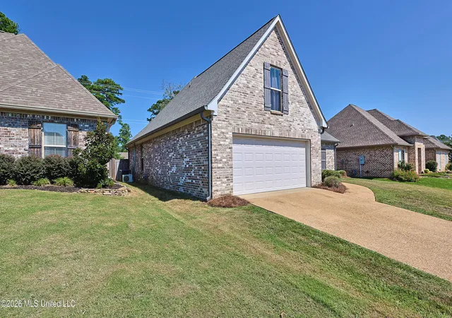 Photo 2 of Single family home for sale at 359 Emerald Way, Brandon, MS 39047 | MLS# 4163533 | Listing updated on 2026-10-23