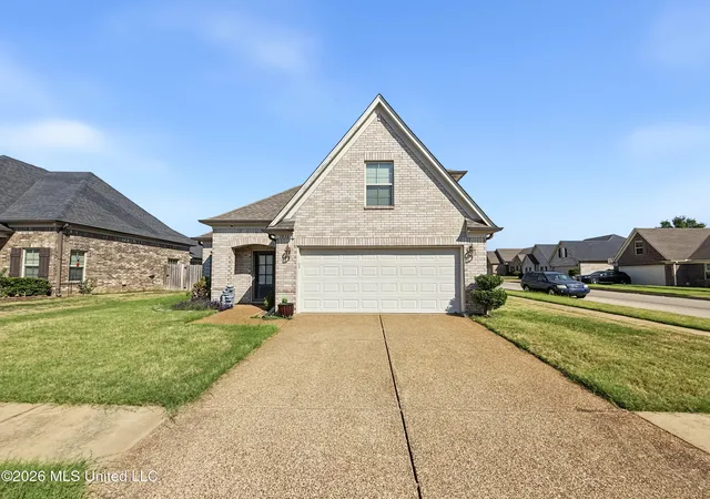Photo 1 of Single family home for sale at 7874 Sycamore Dr, Southaven, MS 38671 | MLS# 4163374 | Listing updated on 2026-10-15