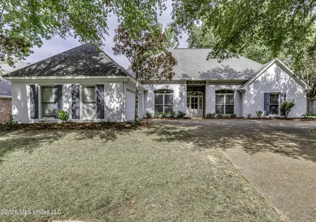 Photo 3 of Single family home for sale at 344 Indian Gate Cir, Ridgeland, MS 39157 | MLS# 4163442 | Listing updated on 2026-09-28