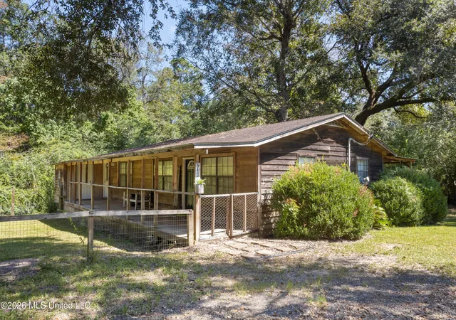 Photo 3 of Sale Pending at 6404 Waltman Rd, Vancleave, MS 39565 | MLS# 4164108 | Listing updated on 2026-10-08