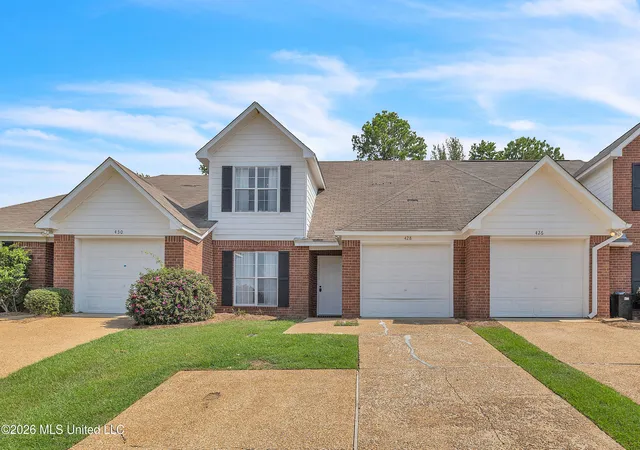 Photo 1 of Sale Pending at 428 Woodlake Ln, Brandon, MS 39047 | MLS# 4163553 | Listing updated on 2026-10-05