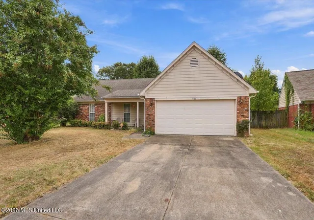 Photo 3 of Sale Pending at 7766 S Sarah Ann Dr, Southaven, MS 38671 | MLS# 4163940 | Listing updated on 2026-10-15