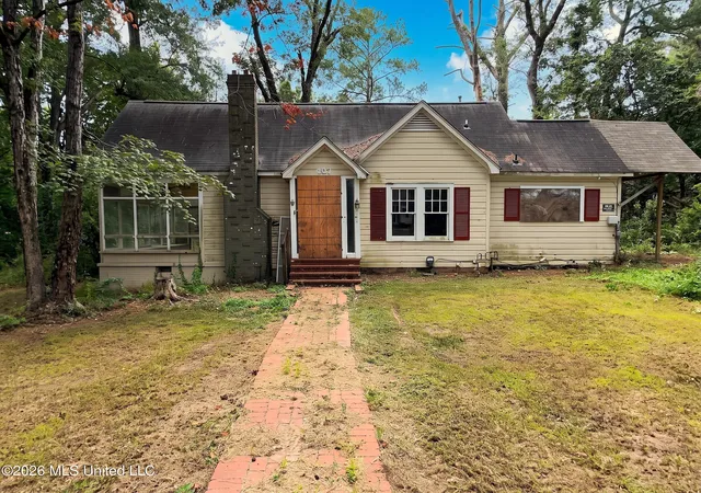 Photo 1 of Sale Pending at 407 Alta Woods Blvd, Jackson, MS 39204 | MLS# 4163492 | Listing updated on 2026-10-15
