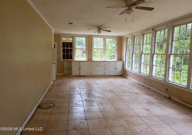 Photo 2 of Sale Pending at 407 Alta Woods Blvd, Jackson, MS 39204 | MLS# 4163492 | Listing updated on 2026-10-15