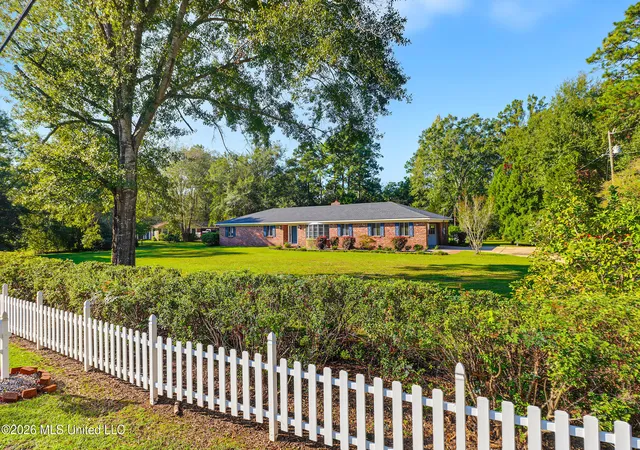 Photo 2 of Single family home for sale at 86 Teresa Dr, Lucedale, MS 39452 | MLS# 4163582 | Listing updated on 2026-10-12