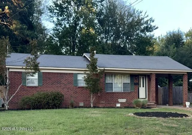 Photo 1 of Sale Pending at 105 Southern Ave, Senatobia, MS 38668 | MLS# 4164469 | Listing updated on 2026-10-09