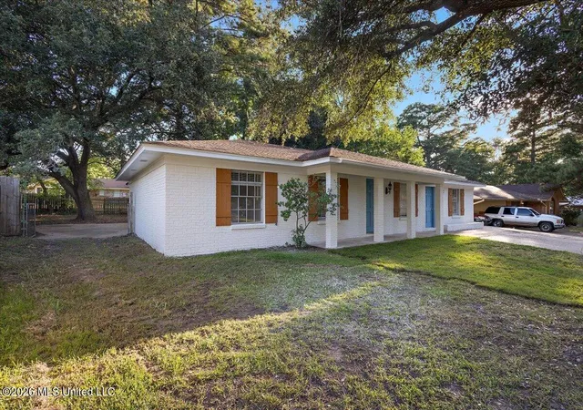 Photo 2 of Single family home for sale at 2549 Gina Dr, Pearl, MS 39208 | MLS# 4163595 | Listing updated on 2026-10-14