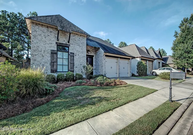 Photo 1 of Single family home for sale at 115 Hampton Chase, Madison, MS 39110 | MLS# 4163543 | Listing updated on 2026-10-30