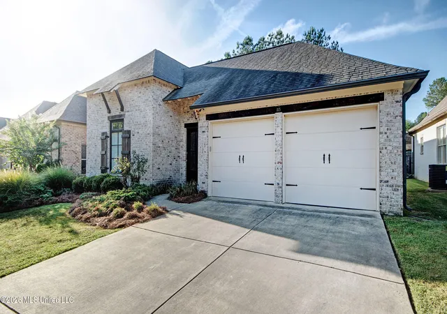 Photo 2 of Single family home for sale at 115 Hampton Chase, Madison, MS 39110 | MLS# 4163543 | Listing updated on 2026-10-30