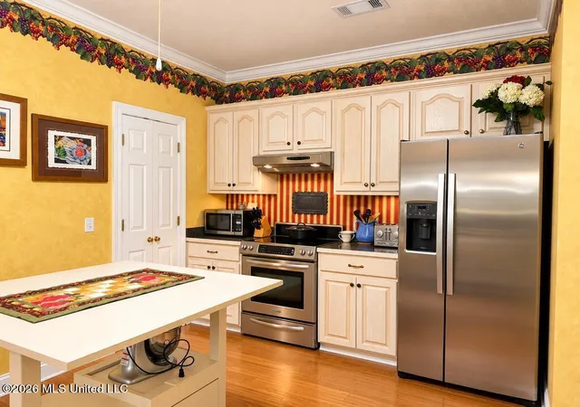 Photo 2 of Single family home for sale at 16 Timber Crk Dr, Picayune, MS 39466 | MLS# 4163549 | Listing updated on 2026-09-25