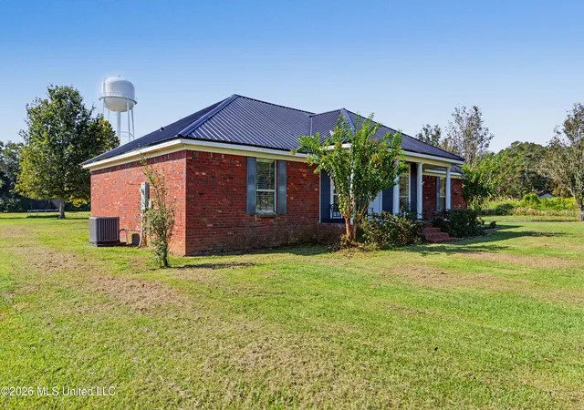 Photo 3 of Sale Pending at 120 Henry Eubanks Rd, Lucedale, MS 39452 | MLS# 4163583 | Listing updated on 2026-10-02