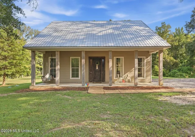 Single family home for sale at 1520 Pardue, Raymond, MS 39154 | MLS# 4163701