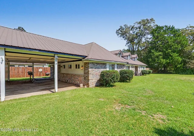 Photo 2 of Single family home for sale at 2186 Mill St Ext, Lucedale, MS 39452 | MLS# 4163591 | Listing updated on 2026-10-11