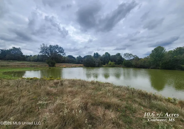 Photo 1 of Sale Pending at 1061 Old Memphis Oxford Rd, Coldwater, MS 38618 | MLS# 4163731 | Listing updated on 2026-10-08