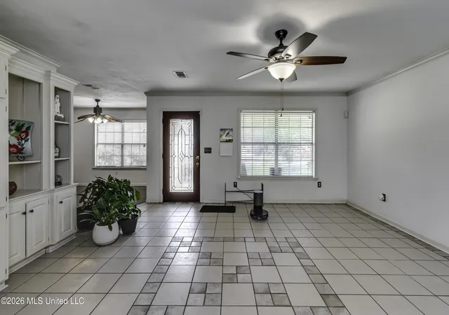 Photo 3 of Sale Pending at 28 Circle Dr, Magee, MS 39111 | MLS# 4163599 | Listing updated on 2026-10-19