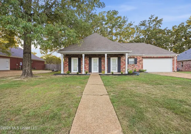 Photo 1 of Single family home for sale at 1007 Riverchase N Dr, Brandon, MS 39047 | MLS# 4163685 | Listing updated on 2026-10-16