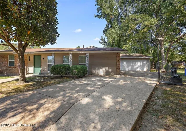 Single family home for sale at 6588 Johnson Pl, Jackson, MS 39213 | MLS# 4163625