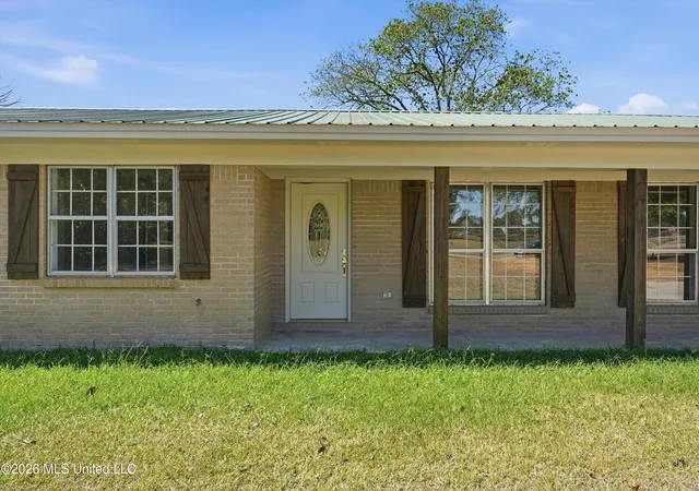 Photo 3 of Single family home for sale at 2395 Mowdy Rd, Walnut Grove, MS 39189 | MLS# 4164106 | Listing updated on 2026-10-23