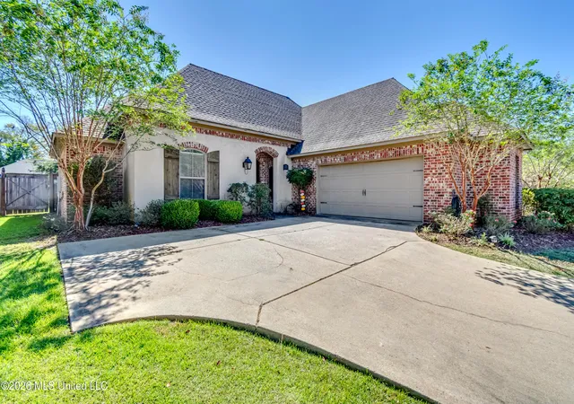 Photo 1 of Sale Pending at 233 Stonebridge Blvd, Brandon, MS 39042 | MLS# 4163713 | Listing updated on 2026-10-19