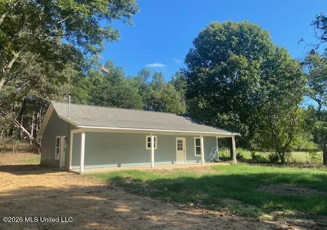 Photo 1 of Sale Pending at 1245 Lyles Rd, Senatobia, MS 38668 | MLS# 4163659 | Listing updated on 2026-10-07