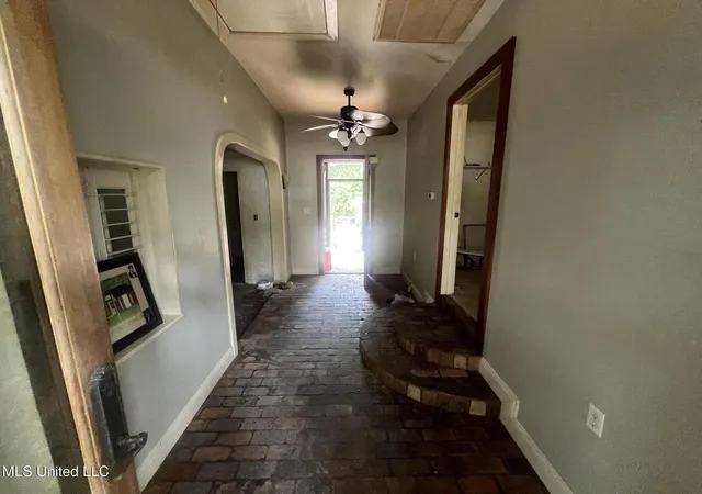 Photo 2 of Single family home for sale at 207 Vacation Ln, Waveland, MS 39576 | MLS# 4163675 | Listing updated on 2026-10-19
