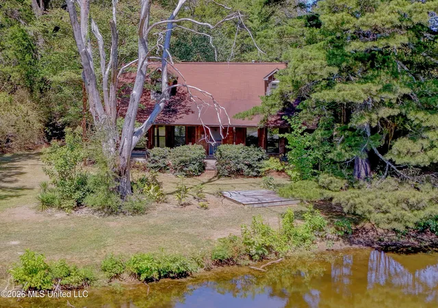 Photo 2 of Single family home for sale at 103 Wickstead Dr, Clinton, MS 39056 | MLS# 4164038 | Listing updated on 2026-10-03