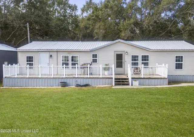 Photo 1 of Sale Pending at 19242 Hunters Bnd Dr, Gulfport, MS 39503 | MLS# 4164536 | Listing updated on 2026-10-06