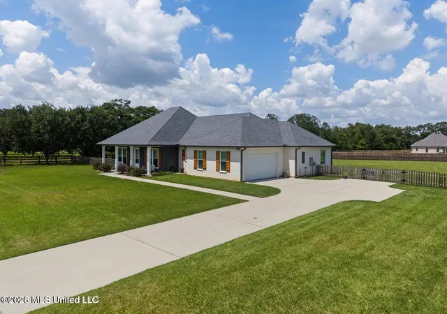 Single family home for sale at 5 S Caesar Oaks Dr, Carriere, MS 39426 | MLS# 4163792