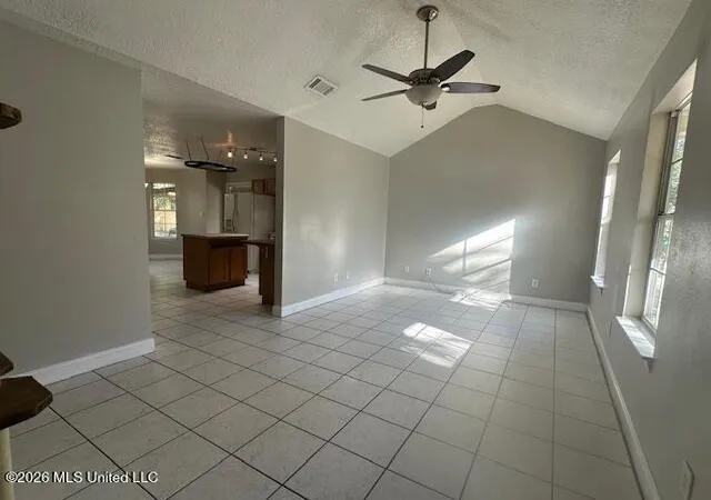 Photo 2 of Single family home for sale at 1400 Oak St, Ocean Springs, MS 39564 | MLS# 4164303 | Listing updated on 2026-10-20