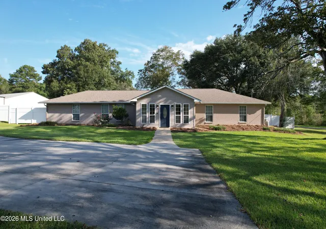 Photo 1 of Single family home for sale at 1113 Highway 98, Mc Comb, MS 39648 | MLS# 4163828 | Listing updated on 2026-10-17