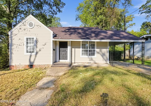 Photo 1 of Single family home for sale at 1829 East Dr, Jackson, MS 39204 | MLS# 4164025 | Listing updated on 2026-10-20