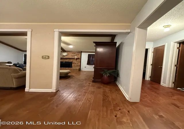 Photo 2 of Single family home for sale at 111 Miranda Dr, Vidalia, LA 71373 | MLS# 4163849 | Listing updated on 2026-09-28