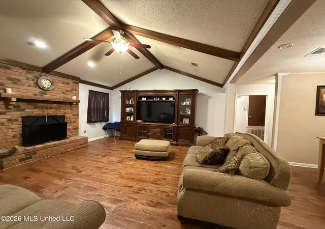 Photo 3 of Single family home for sale at 111 Miranda Dr, Vidalia, LA 71373 | MLS# 4163849 | Listing updated on 2026-09-28