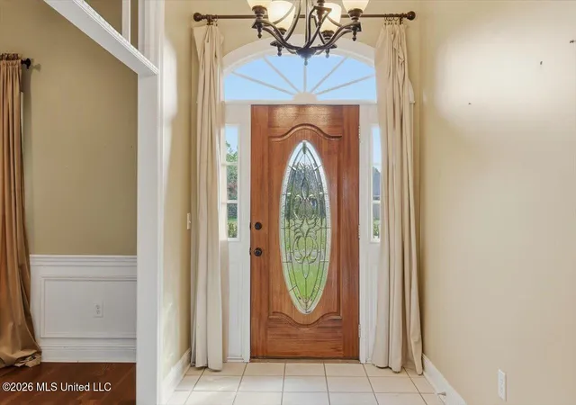 Photo 3 of Sale Pending at 207 Woodgreen Cvs, Flowood, MS 39232 | MLS# 4163918 | Listing updated on 2026-10-10