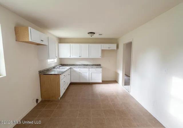 Photo 2 of Single family home for sale at 2716 Rutledge Ave, Jackson, MS 39213 | MLS# 4163926 | Listing updated on 2026-09-29